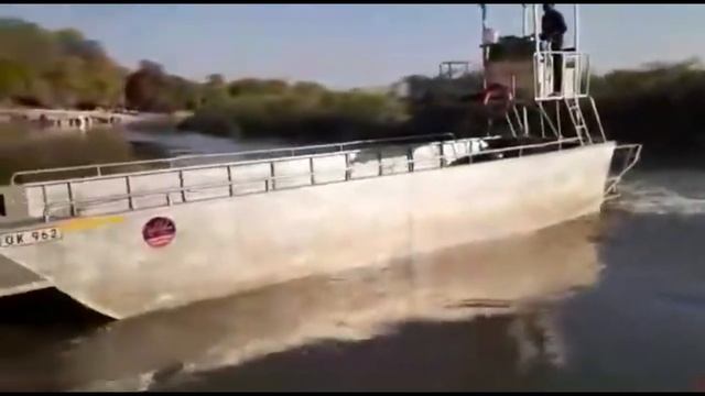 "этот сразу утонул...." смотреть онлайн