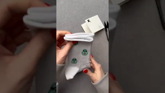 Носки Nicenonice Classic "Avocado cute" Белый смотреть онлайн