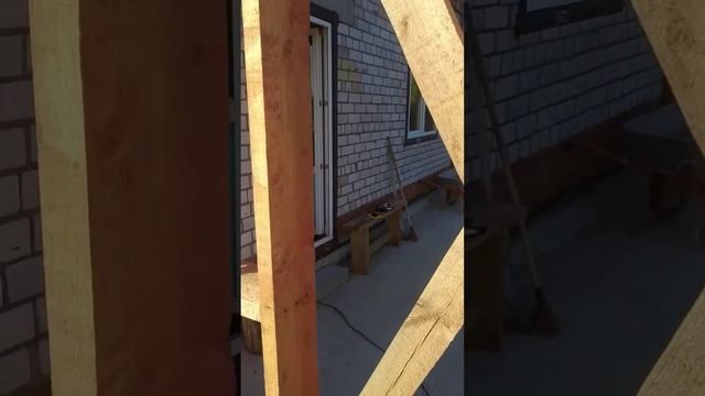 Пристройка к кирпичному дому стропила под крышу и боковые готовые стенки с укосинами смотреть онлайн