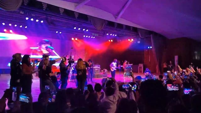 O KAY GANDA Blaster And The Clestial Klowns LIVE AT Jingle Bell Rocking Rizal Park Luneta смотреть онлайн