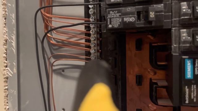 Siemens Whole House Surge Protection Devices (SPD) смотреть онлайн