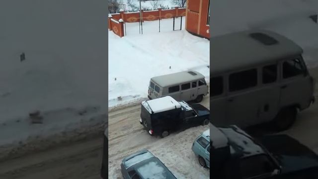 Елец ул. Королева. Коммунальные службы не чистят дороги смотреть онлайн