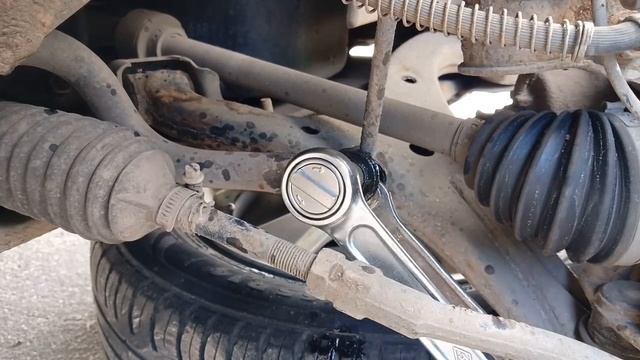 Замена передней стойки стабилизатора киа Рио смотреть онлайн