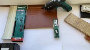 Термоклеящий газовый пистолет+стержни kraftool