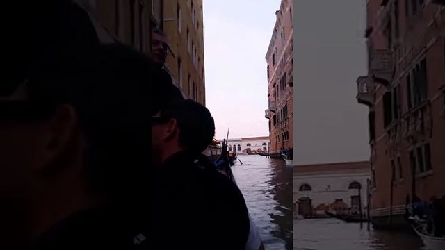 Copy of Italy venice gondola with singer and accordion смотреть онлайн