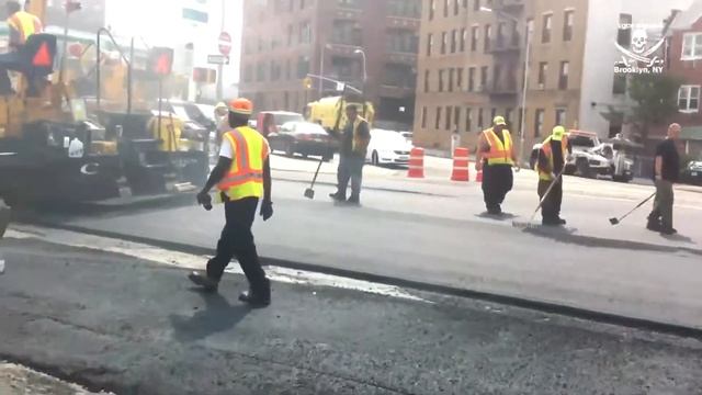 №162 Как кладут асфальт в Brooklyn, NY 2013 смотреть онлайн