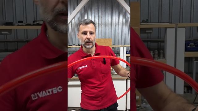 Настолько ли очевидно преимущество PE-X труб в цене перед металлопластиком? Разбираемся в коротком в смотреть онлайн