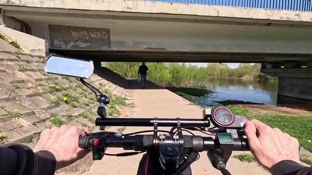Проехал по набережной. Уровень воды сильно поднялся смотреть онлайн