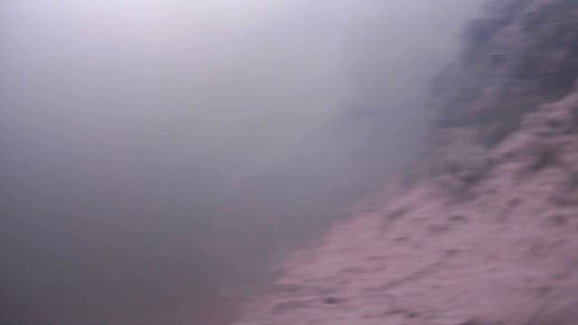 Рыбаки ловят на мормышку | Позвал деда на лунки с окунем | Поиск рыбы подводной камерой смотреть онлайн