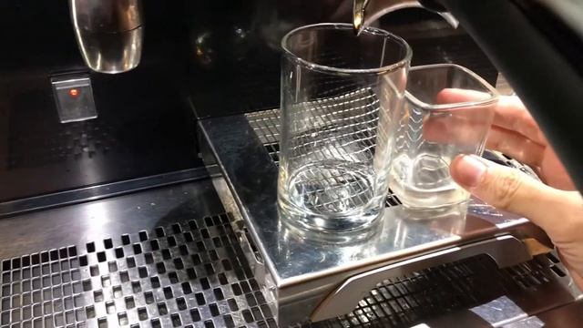 Flat White Coffee? Sedap ke? смотреть онлайн