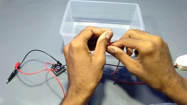 How to Make 220 Volt to 12 Volt Inverter With Battery Charger Using Salt at Home смотреть онлайн