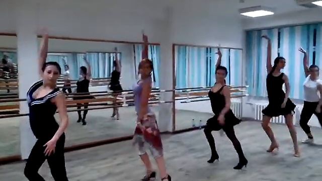 latina solo. смотреть онлайн