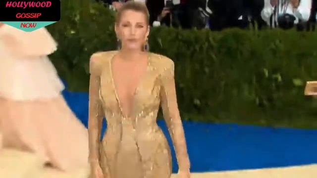 Blake Lively and Ryan Reynolds at Met Gala 2017 !! USA Live смотреть онлайн