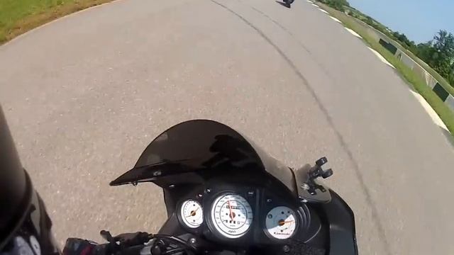 Ninja250R vs CBR250R смотреть онлайн