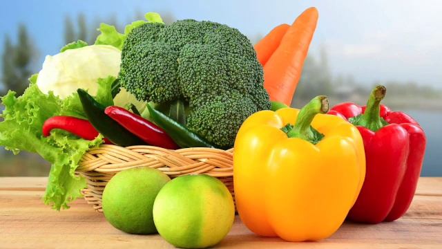 Stella Sol о НЕЕДЕНИИ _ Связь ПСИХИКИ и ЕДЫ #проработка #праноедение #неедение #праноеды смотреть онлайн