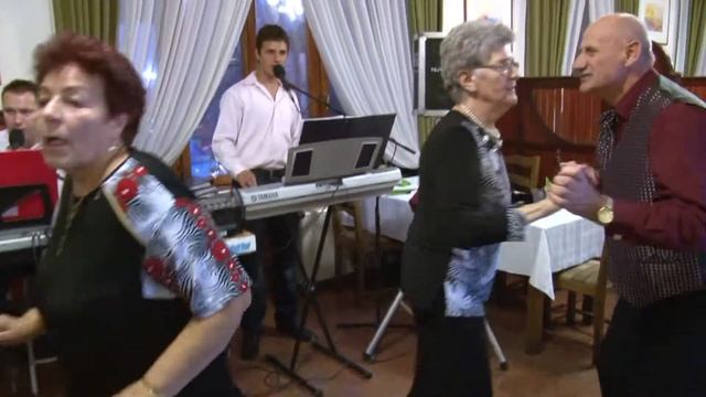 Menthol Duó - Ha a rózsák könnyesek смотреть онлайн