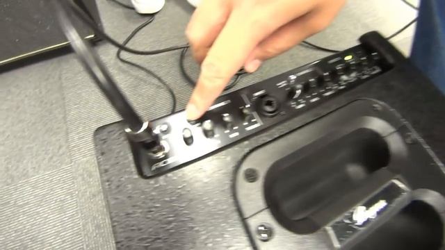 アコースティックギター（エレアコ）用アンプ【Bugera AC60】のレビュー！マイクも入力できるので弾き語りライブに使えるよ[ギター初心者レッスン] смотреть онлайн