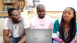 Иностранцы слушают Мияги-Сори.