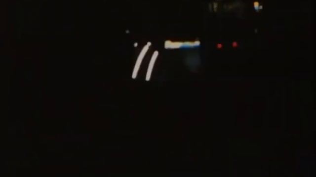 Очень смешно, заразительный смех в метро😂 #смех #юмор #смехдослез #смехдослëз #смехотерапия #метро смотреть онлайн