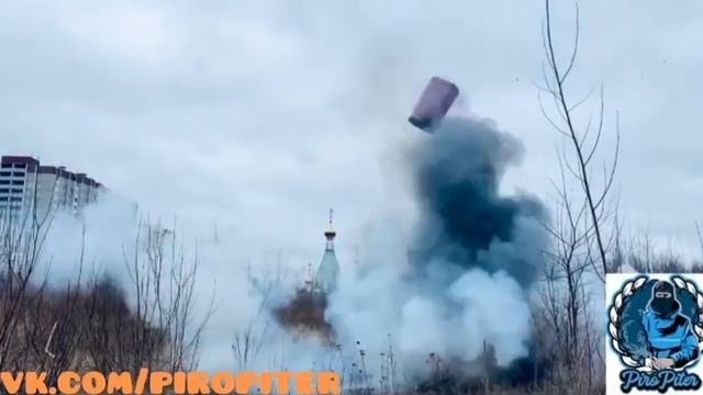 Мощная Петарда Dum Bum 50 разорвала железную бочку ДумБум тест 2021 год смотреть онлайн