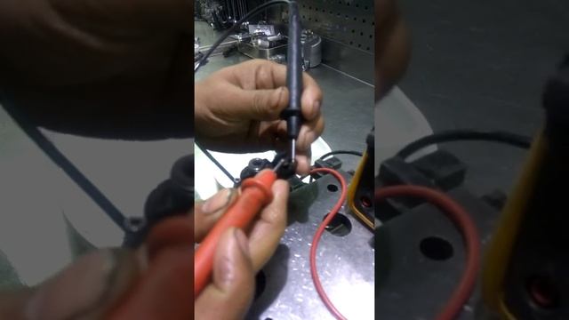 Testing a diesel injector solenoid piezo CRDI injector dismantle kese kre 2 смотреть онлайн