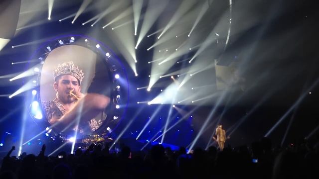 Queen + Adam Lambert - We Are The Champions - Air Canada Centre - Toronto - July 28, 2014 смотреть онлайн