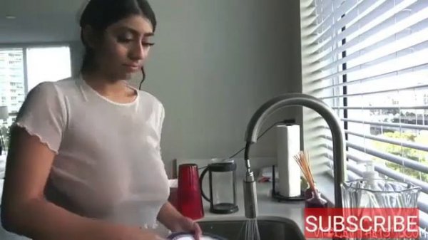 No Bra challenge Hot Indian Girl | body show live cam