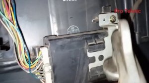 Отопитель салона авто дует холодом, простое решение, Toyota  Noah.mp4