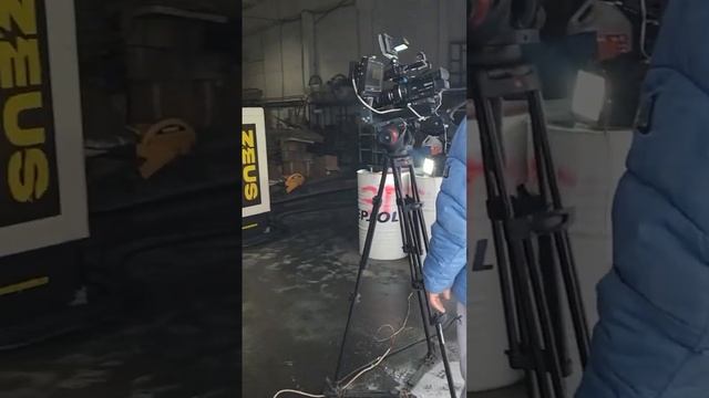 Съемка ролика в экстремальных условиях.#дизельныйгенератор #дизель #нагрузка #ютуб #youtube #shorts смотреть онлайн