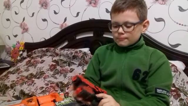 Распаковка Nerf из серии Zombie strike смотреть онлайн