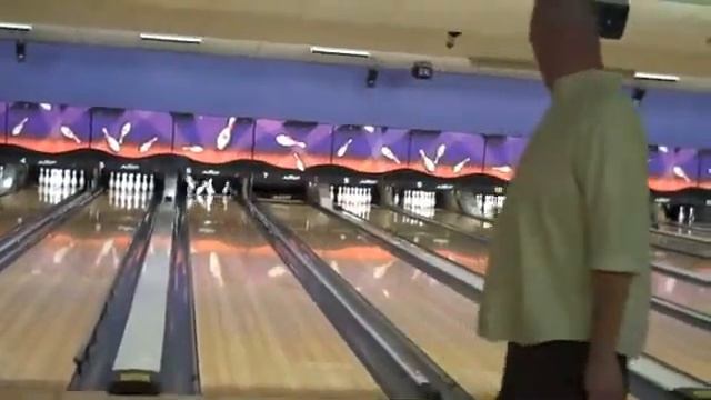 Bowling Lessons смотреть онлайн