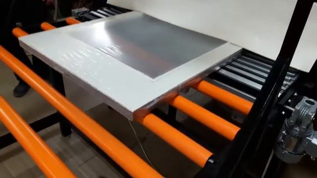 ТМ-7А Упаковка дверей в ПЭ плёнку в автоматическом режиме. смотреть онлайн