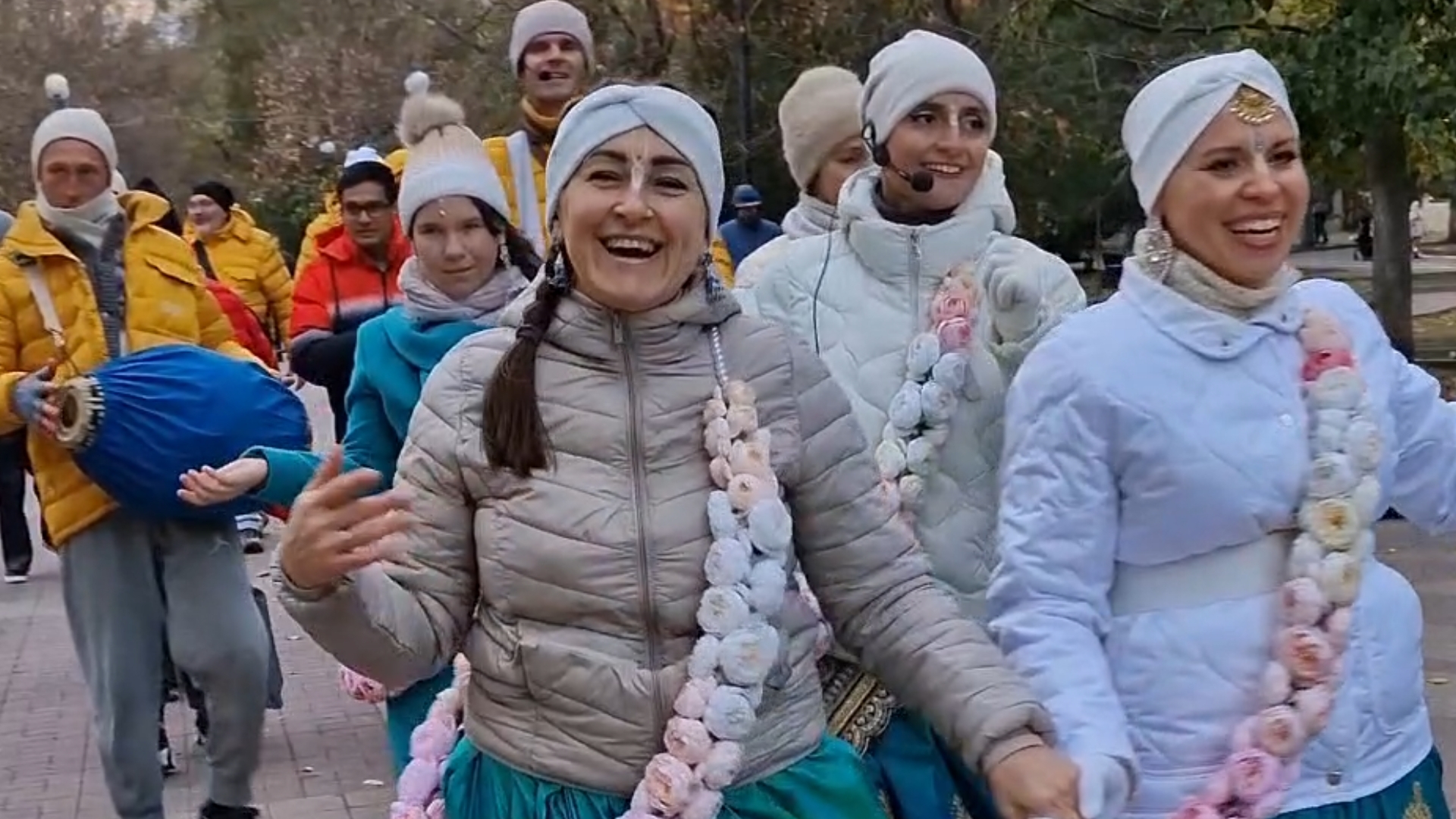 Харе Кришна мантра пробуждает счастье внутри нас! Harinama, Ростов-на-Дону, 03.11.2024 #harekrishna