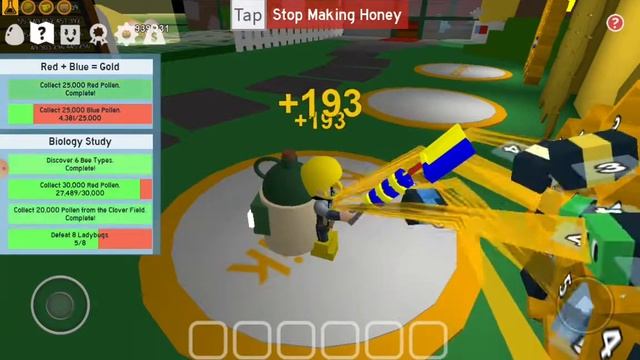 Играю в Roblox симулятор пчеловода, купилновые вещи в лакацыи за 10 пчел, получил новую пчелу смотреть онлайн