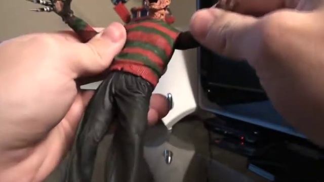 Turmoil In The Toybox - NECA Nightmare on Elm Street Series 3 Freddy Krueger Figure Set смотреть онлайн