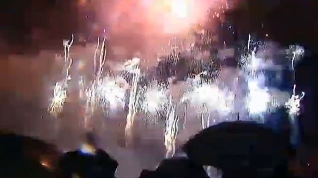 Más de 2 500 kg de pólvora en la 'Nit del Foc' смотреть онлайн