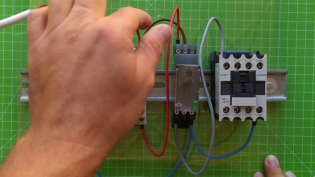 ⚡ Instalar y conectar RELÉ | RELAY | RELEVADOR electrónico TEMPORIZADO a la conexión ⚡ смотреть онлайн