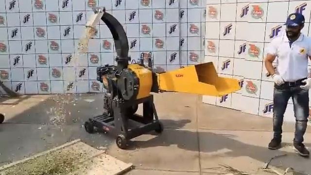 JF 40 MAX Original chaff Cutting demonstration with Vidhata diesel engine ☎️ 1800-309-3852 смотреть онлайн