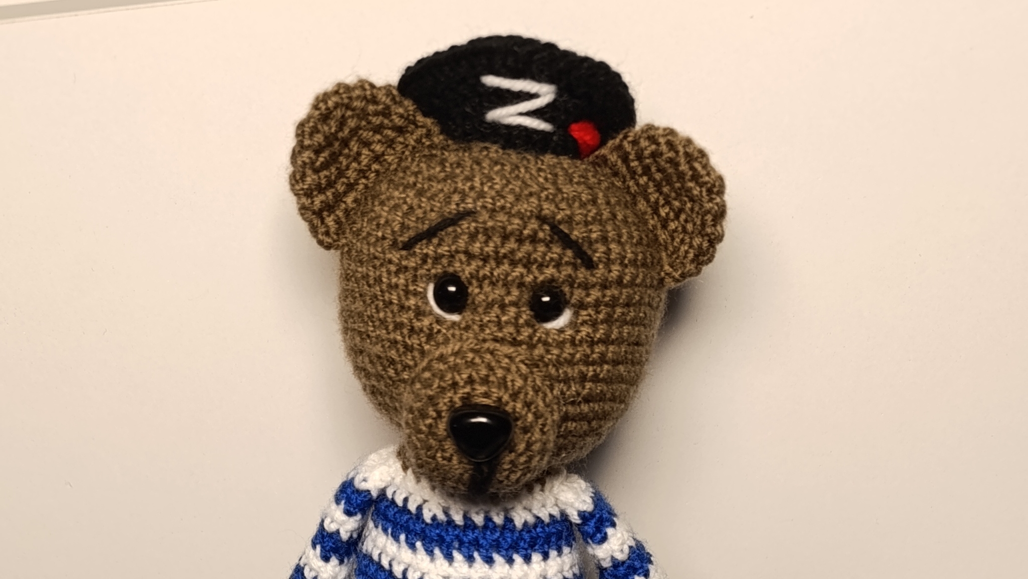 Маленький Мишка Морпех крючком. есть мастер-класс бесплатно смотреть онлайн