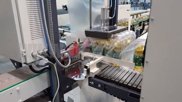 Интеграция Этикетировочной машиныЭТП-3000 и Термоупаковочной машиныТМ-1А в действующую линию розлива смотреть онлайн