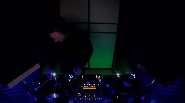 Mikhail P - Vinyl Mix 12_12_2023 Anyplace Studio