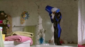 H2O / Просто добавь воды сезон 1 эпизод 02 "Вечеринка у бассейна" UHD 4K