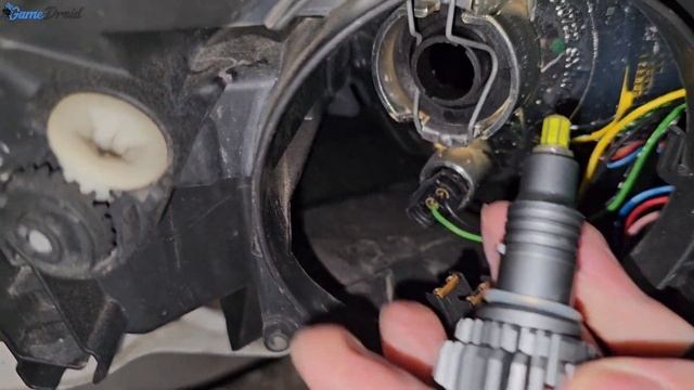 How to remove and replace headlight bulb on Iveco Daily 2016💡🚗👨🔧 смотреть онлайн