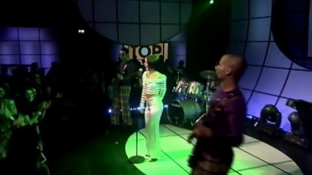 Alizee-l_alize_(totp_04-06-02)-svcd-2002-uva.avi