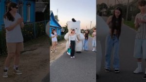 Мишка Рудик поздравил Александру с Днём Рождения.mp4