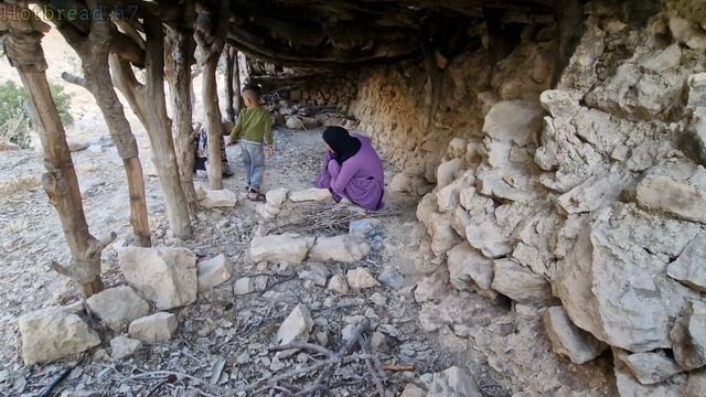 Doubtful moments / Suspicious contact and displacement of Asma in the mountains смотреть онлайн