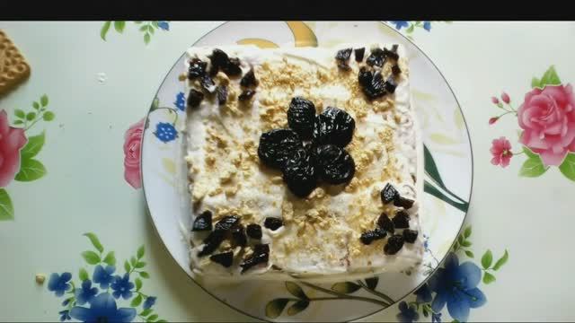 ТОРТ С ЧЕРНОСЛИВОМ смотреть онлайн