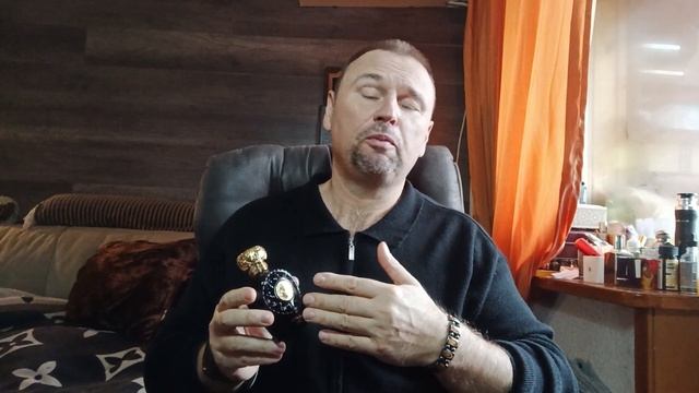 LATTAFA OPUlENT OUD. Достойный восток с нотами гурманики.