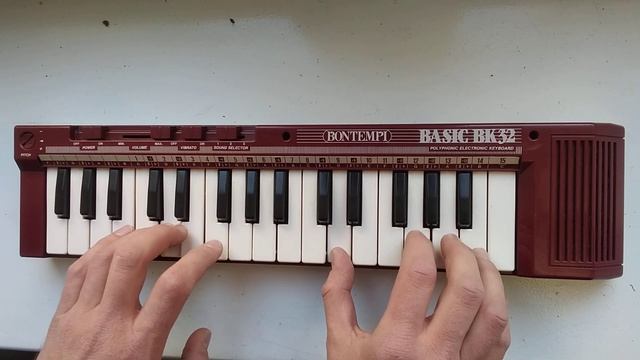 Bontempi Basic BK 32 organ / keyboard - internazionale смотреть онлайн