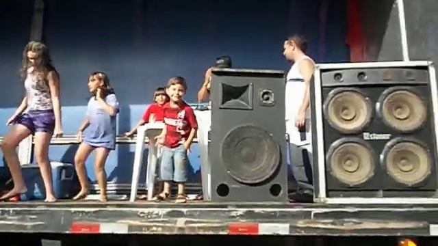 Festa Patoka 2012.AVI смотреть онлайн